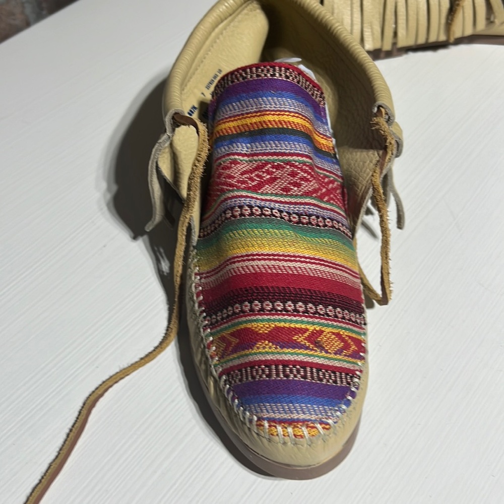 Minnetonka Frisco Deerskin Serape Fringe - Picture 12 of 15